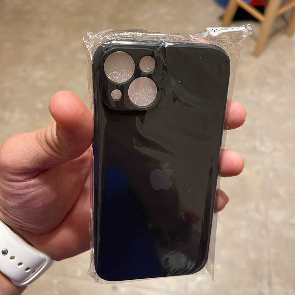 iPhone 13 black soft case